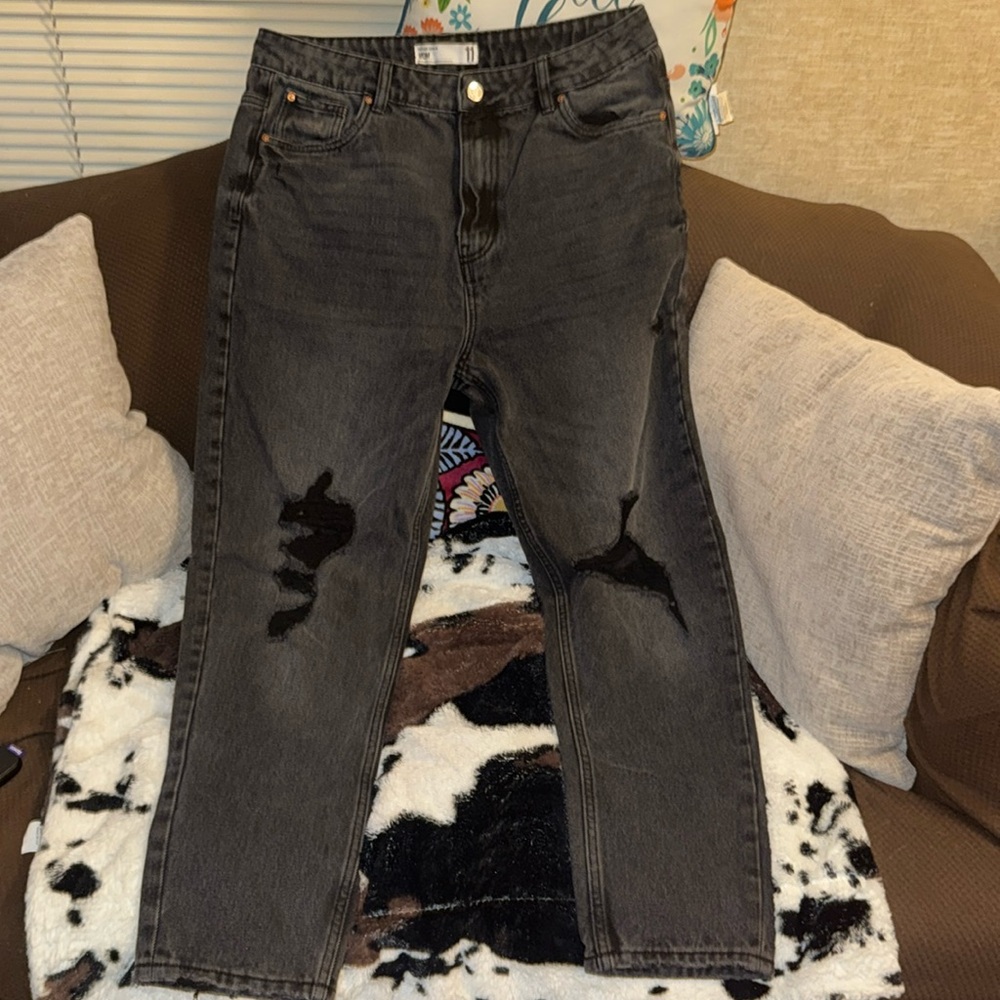 Refuge Denim MOM size 11 jeans with cute distressed holes.
